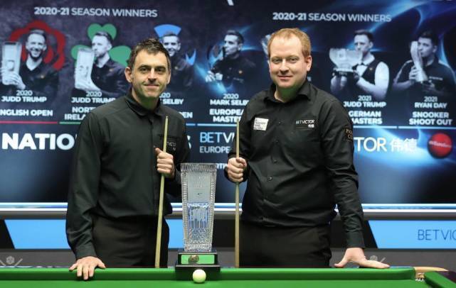 在训练中亲 在训练中亲