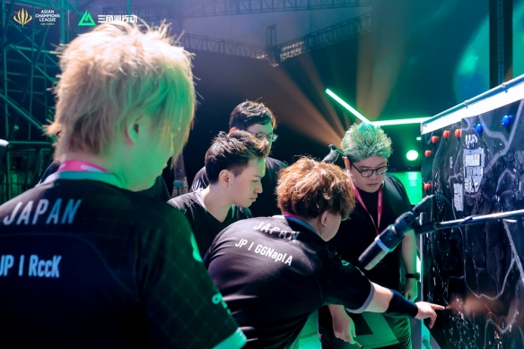 容互相抬流 容互相抬流